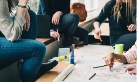 Scuola: Easy-Quizzz o Simulatore Online Simone?