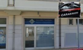 Civitanova, ladro si ferisce mentre tenta il colpo all'Aci, poi "ripiega" sul bar vicino