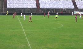 Serie D, il Tolentino naufraga al 'Mancini': il Fano vince 2-0 il derby sotto la pioggia
