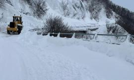 Maltempo, si abbatte slavina lungo la Sarnano-Sassotetto. Chiuse due provinciali nel Maceratese