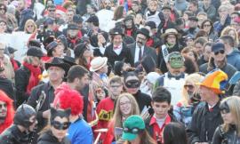 Corridonia anticipa il Carnevale: maschere, coriandoli e sfilata di carri allegorici il 4 febbraio