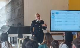 San Ginesio, incontro su legalità e cyberbullismo al liceo "Gentili": i carabinieri salgono in cattedra