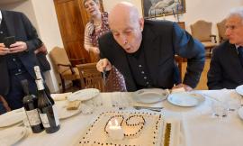 Recanati, Padre Moretti festeggia 60 anni di sacerdozio: dal rettorato a Firenze alla missione a Kabul
