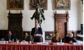 Visita del ministro Valditara nelle Marche: "In arrivo 4 milioni per mantenere le scuole nel cratere"