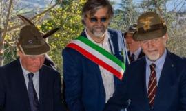 Sarnano, taglio del nastro per il nuovo centro polifunzionale donato dagli Alpini