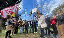 Civitanova, piazzale Toro Seduto è realtà e la cerimonia è folk: "Non vogliamo creare contrapposizioni"