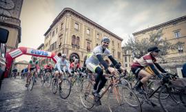 Tolentino, pedalata con bici storiche nel cuore dell'alto maceratese: riparte la Ciclocolli