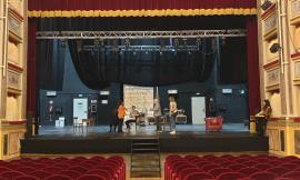 Tolentino, a lezione di recitazione da Saverio Marconi: al Vaccaj il saggio delle allieve