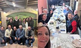 Tolentino, cena di classe dopo 35 anni: si incontrano i vecchi compagni della "Don Bosco" (FOTO)
