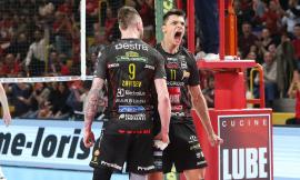 Lube, una vittoria da batticuore: Trento piegata al tie-break, finale scudetto in parità