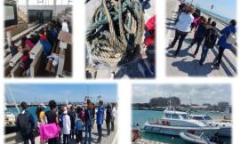 Civitanova, alunni alla scoperta del mercato ittico e della Capitaneria di porto