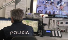 Contromano in superstrada si ferma in mezzo alla galleria: era anche ubriaco