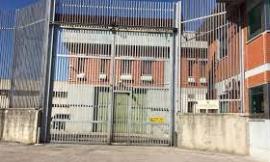 Detenuto ingoia due lamette in videoconferenza dal carcere: soccorso dal 118