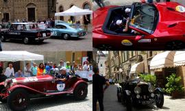 La 1000 Miglia sfila a Macerata: rombano i motori in piazza della Libertà (FOTO E VIDEO)