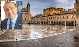 La proposta del sindaco di Ascoli: "Intitoliamo una via a Silvio Berlusconi"