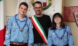 Matelica, due giovani scout in partenza per la Corea: Leonardo e Matilde ricevuti in Comune