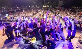 Civitanova, Rocksophia fa il pieno con Lucio Battisti: in 2mila per "l'eterno ragazzo"