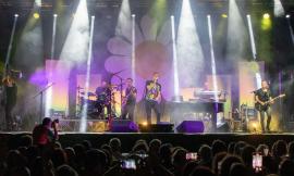Civitanova, l'amore e la natura secondo Gabbani: il cantautore incanta il pubblico del FestivalVarco