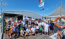 Civitanova, gita in barca per i ragazzi delle colonie estive inclusive
