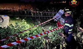 Sbatte con il trattore contro un pozzo e fa un volo di 3 metri: soccorso in eliambulanza