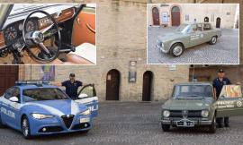 A Macerata sfila un'auto storica della Polizia: l'Alfa Romeo Giulia del '69 arriva in piazza (FOTO)