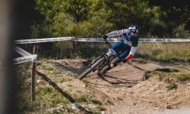 Treia, la piazza si trasforma in un circuito da enduro: 200 atleti al via