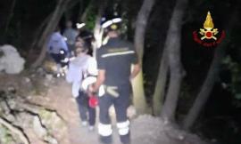 Cala il buio e smarriscono il sentiero: coppia di ragazze in salvo
