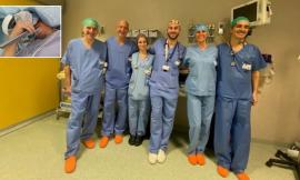 L'intelligenza artificiale arriva in sala operatoria: intervento con visore virtuale su paziente olandese