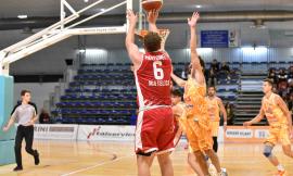 Basket, Matelica espugna Pesaro: un successo che vale il riaggancio in vetta