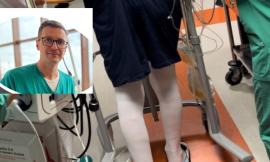 Torna a camminare grazie a un dispositivo meccanico: ospedale di Ancona primo in Italia