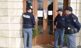 Macerata, violente liti tra clienti e auto danneggiate: chiuso per 7 giorni il bar "La Rotonda"