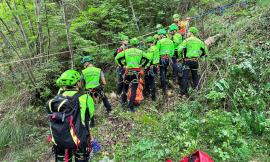 Treia, rovinosa caduta con la bici in un sentiero attrezzato: soccorso biker