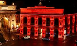 Macerata, funerale di Giulia Cecchettin: lo Sferisterio si illumina di rosso