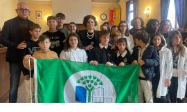 Civitanova, bandiere verdi alle scuole: la Giunta le celebra in Comune