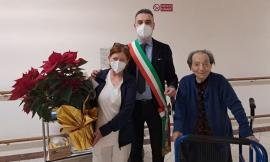 Loro Piceno, compleanno da record: Maria Mochi festeggia 110 anni, è tra le donne più longeve d'Italia