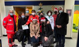 Rotary club Macerata, doni ai piccoli di Pediatria nel giorno della Befana e tombolata a Villa Cozza