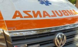 Perde il controllo dell’auto e si schianta contro un albero: muore un uomo