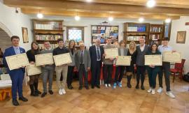 Morrovalle, premio Menghini Molini alla biblioteca di Palazzo Lazzarini: otto studenti premiati