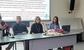 Macerata, a lezione di rispetto per gli animali: i responsabili del canile salgono in cattedra al "Fermi"