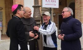 In corsa verso Lourdes pensando alle guerre in Terra Santa e Ucraina: la nuova sfida del 78enne Ulderico Lambertucci