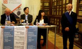 Macerata, "Cultura, lavoro e integrazione": il convegno dell'associazione commercianti fa centro (FOTO)