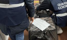 Civitanova, blitz nei negozi etnici: 200 kg di pesce di provenienza sconosciuta. Scatta il sequestro