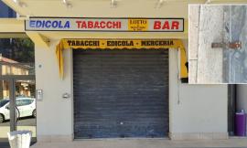 Macerata, colpo all'edicola Monachesi armati di motosega: ladri fanno razzia di sigarette e "gratta e vinci"