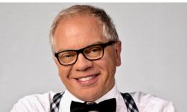 Treia, "Chi me lo ha fatto fare?": la comicità di Marco Marzocca al teatro comunale