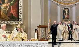 Porto Recanati accoglie le reliquie di Papa Wojtyla: chiesa del Preziosissimo Sangue gremita