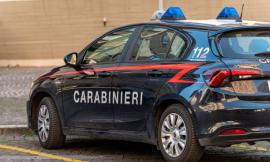 Rapina alla sala giochi di Corridonia, uomo aggredisce la commessa e le ruba il marsupio con i soldi