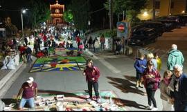 Infiorata artistica a Mogliano, fra tradizione e modernità