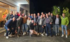 Potenza Picena, dalla fatiche sul campo alla tavola: i ragazzi della Juniores si ritrovano dopo 32 anni