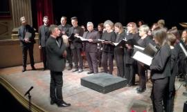 "Siamo peccatori felici", a San Severino un concerto di cori ricorda il maestro Simone Montecchia