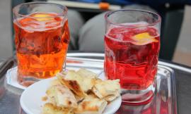 Macerata, tornano gli aperitivi ma stavolta sono italiani: ogni locale proporrà un prodotto locale